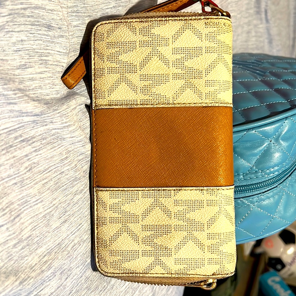 Women’s Michael Kors Wallet